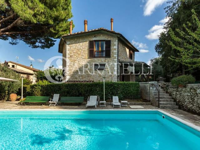 Villa Indipendente in vendita a Cetona, Toscana