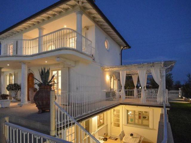 Villa Indipendente in affitto a Crociale, Tonfano