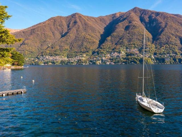 Villa Indipendente in vendita a Laglio, Como