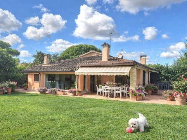 Villa Indipendente in vendita a Olgiata, Roma Capitale