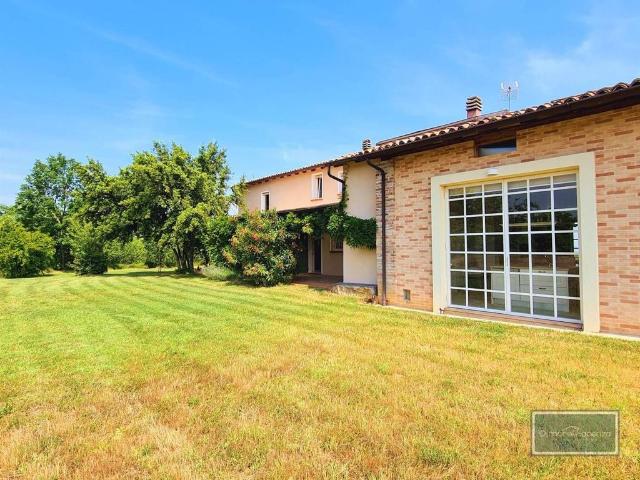 Villa Indipendente in vendita a Castell'arquato, Reggio Emilia