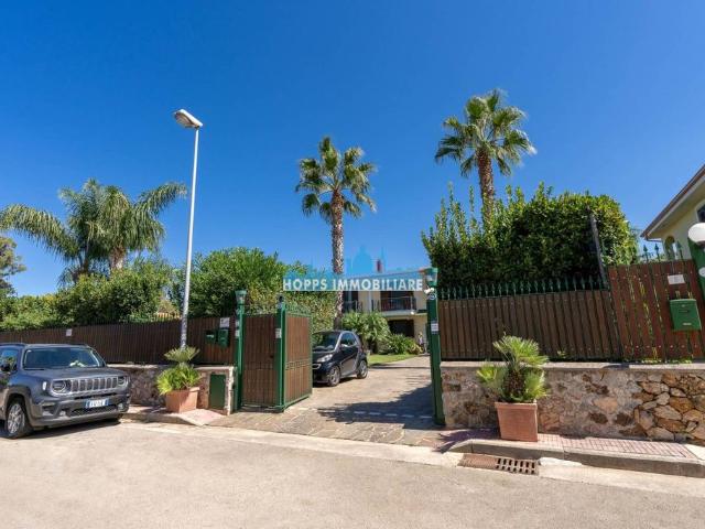 Villa Indipendente in vendita a Piraineto, Carini