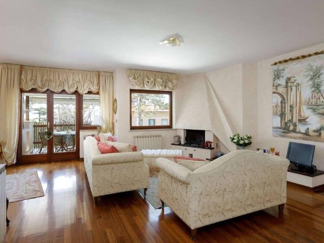 Villa Indipendente in vendita a Visogliano / Vižovlje, Aurisina