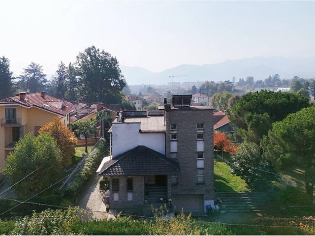 Villa Indipendente in vendita a Sala, Piemonte