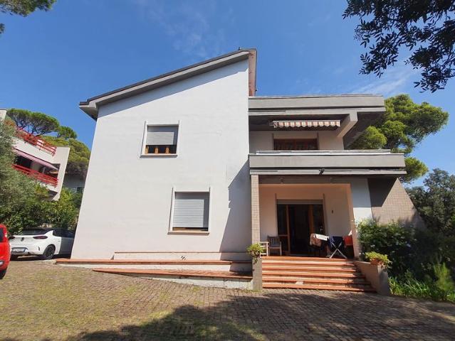 Villa Indipendente in vendita a Quercianella, Livorno