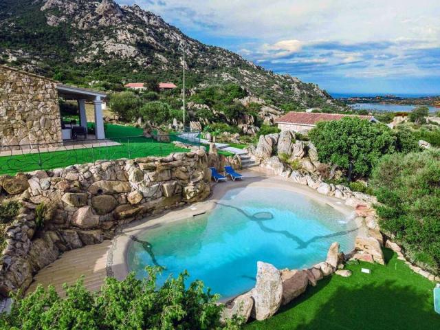 Villa Indipendente in vendita a San Pantaleo, Sardigna/Sardegna
