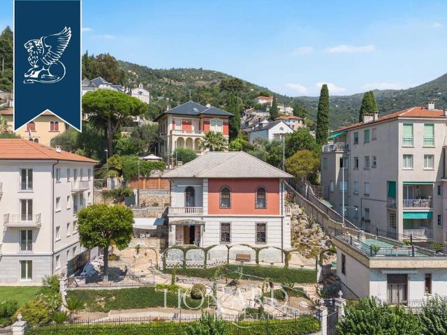 Villa Indipendente in vendita a Alassio, Liguria