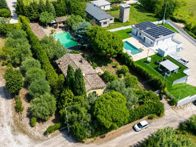 Villa Indipendente in vendita a Orso, Marche