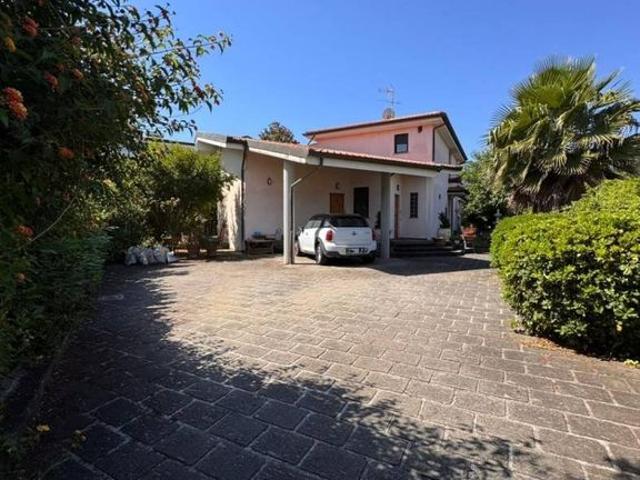 Villa Indipendente in vendita a Cioccati, Roma Capitale