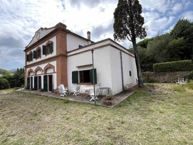 Villa Indipendente in vendita a Rio, Toscana