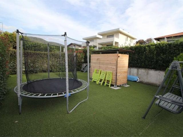 Villa Indipendente in vendita a Albavilla, Lombardia