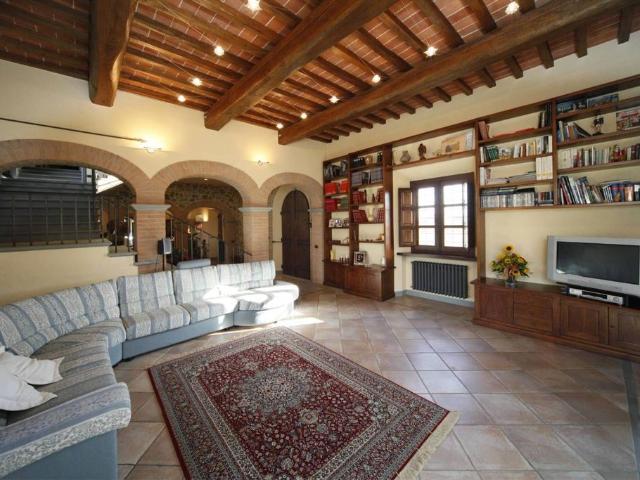 Villa Indipendente in vendita a Montevettolini, Toscana