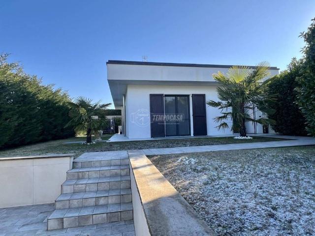 Villa Indipendente in vendita a Pirlotti, Capriolo