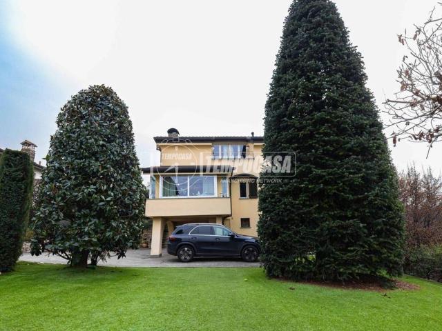 Villa Indipendente in vendita a Molera, Oggiono