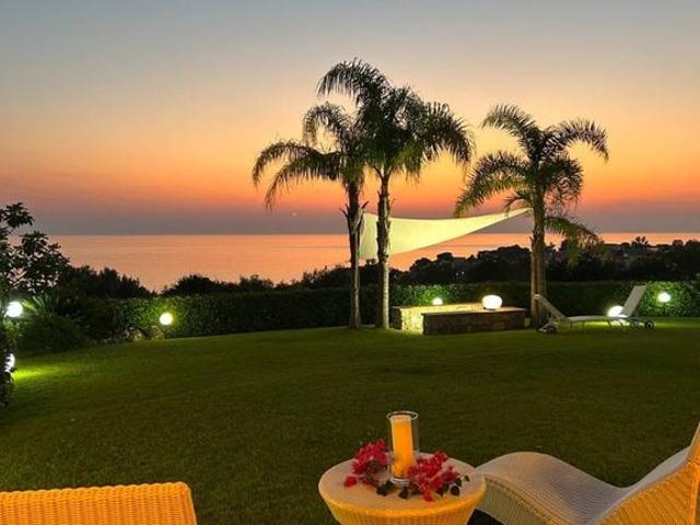 Villa Indipendente in vendita a Calabria, Cosenza