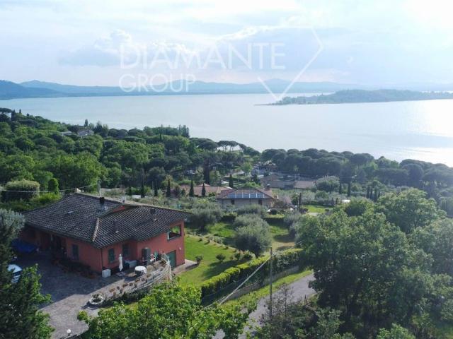 Villa Indipendente in vendita a Magione, Umbria