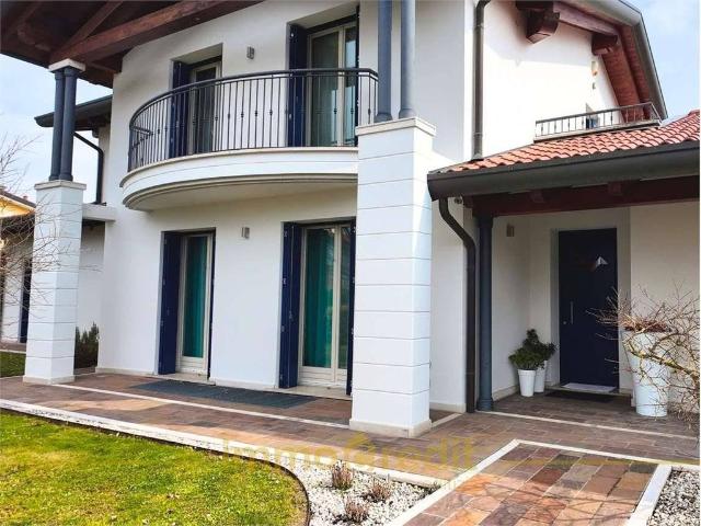 Villa Indipendente in vendita a San Donà Di Piave, Veneto