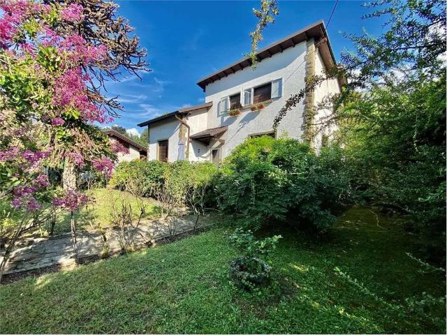 Villa Indipendente in vendita a Castello di Oggiono, Oggiono