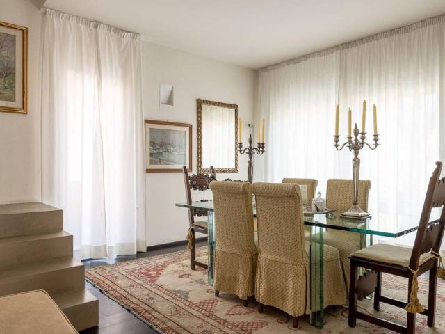Villa Indipendente in vendita a Trave, Marche