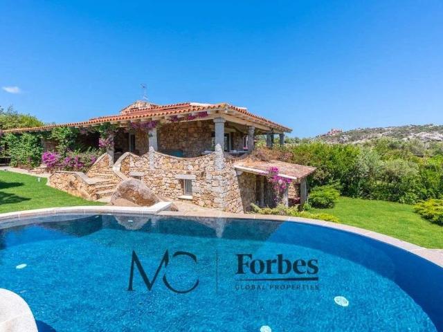 Villa Indipendente in vendita a San Pantaleo, Sardigna/Sardegna