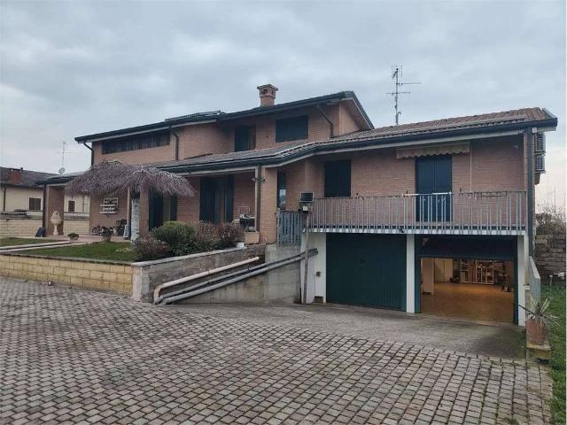 Villa Indipendente in vendita a Oppeano, Veneto