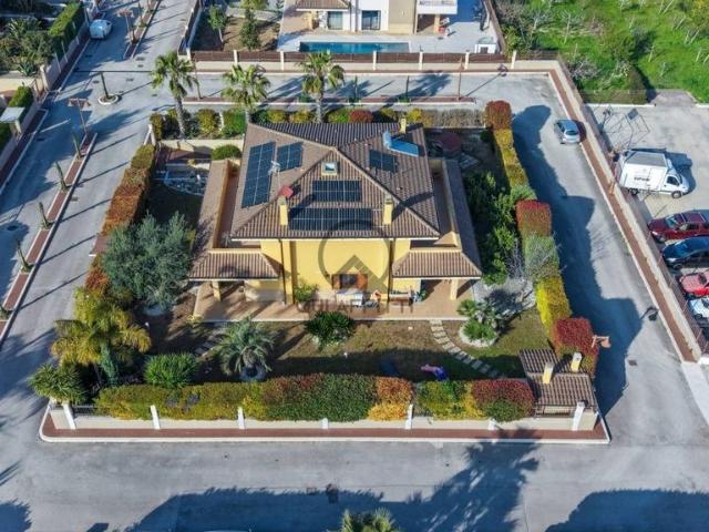 Villa Indipendente in vendita a Puglia, Barletta-andria-trani