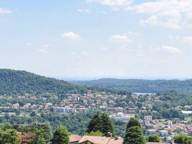 Villa Indipendente in vendita a Gilasca, Tavernerio
