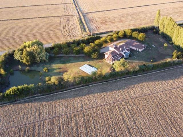 Villa Indipendente in vendita a Piemonte, Novara