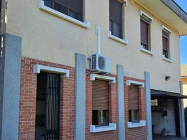 Villa Indipendente in vendita a Quartiere Morona, Trezzano Sul Naviglio