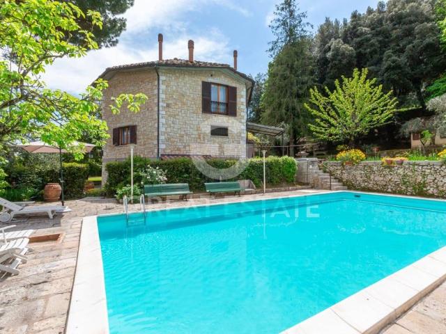 Villa Indipendente in vendita a Cetona, Toscana