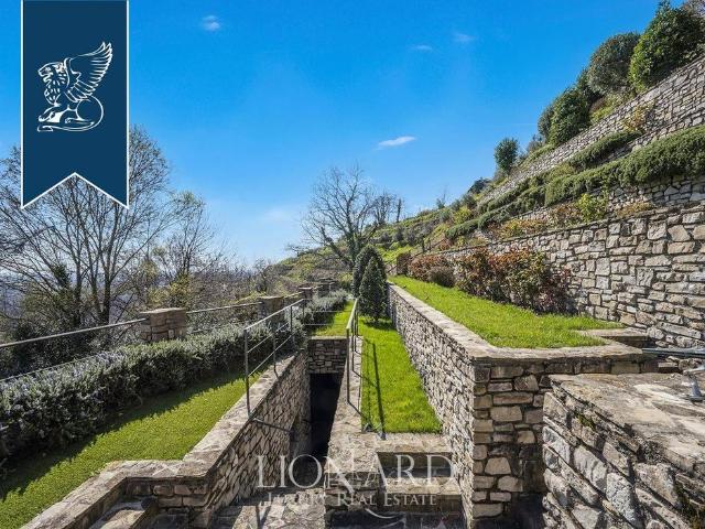 Villa Indipendente in vendita a Quattro Strade, Montevecchia