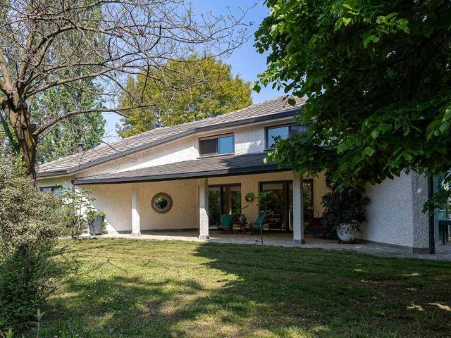 Villa Indipendente in vendita a Belmonte, Piemonte