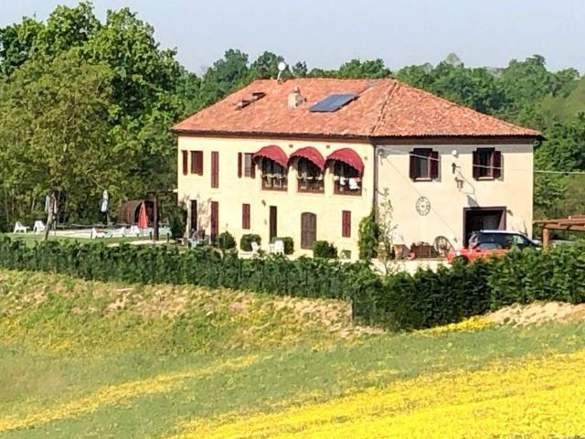 Villa Indipendente in vendita a Piemonte, Asti