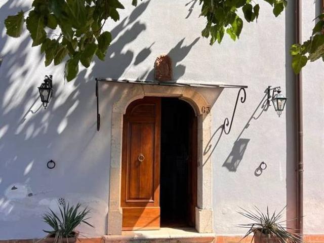 Villa Indipendente in vendita a Cantalupo In Sabina, Lazio