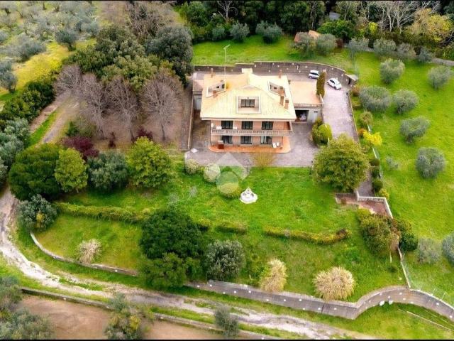 Villa Indipendente in vendita a Roma Capitale, Lazio
