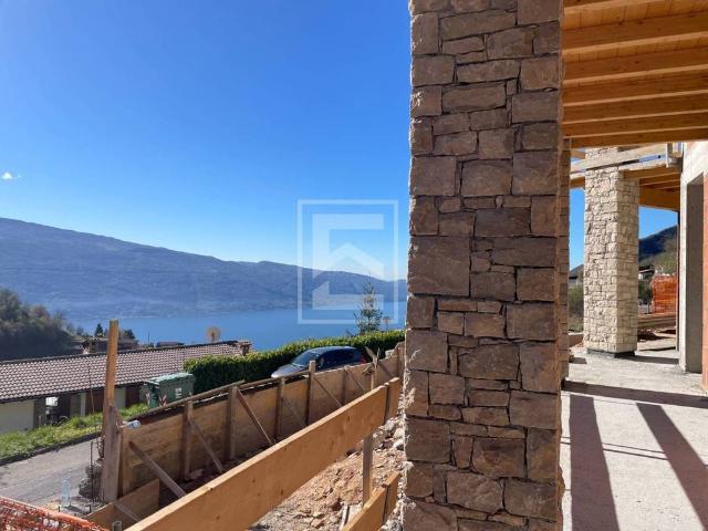 Villa Indipendente in vendita a Comunità Montana Parco Alto Garda bresciano, Tignale