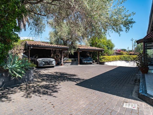 Villa Indipendente in vendita a Villaggio Inchiuso, San Giovanni La Punta