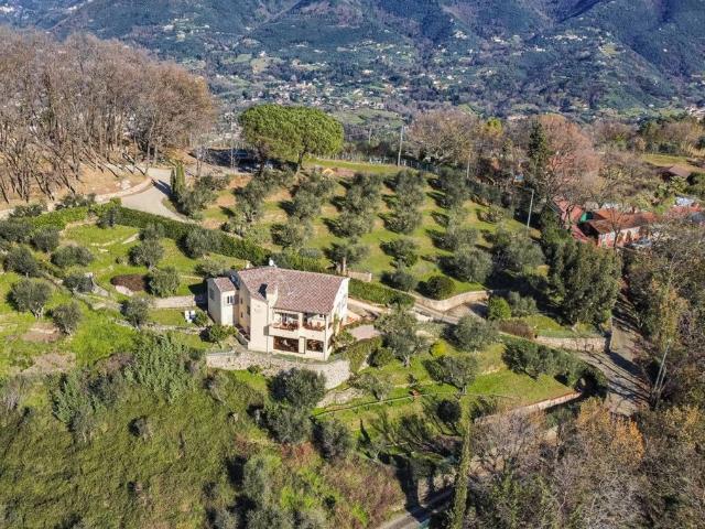 Villa Indipendente in vendita a Massarosa, Toscana