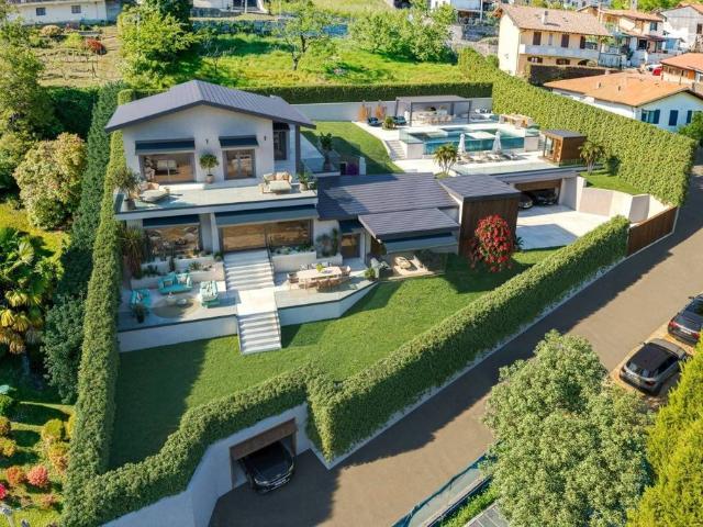 Villa Indipendente in vendita a Suna, Piemonte