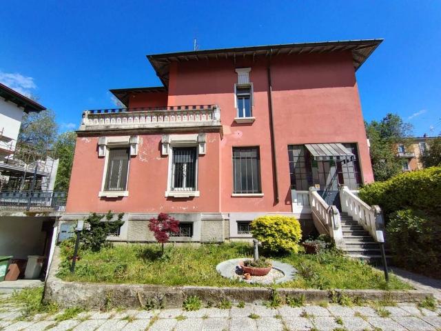 Villa Indipendente in vendita a Municipio 3, Milano
