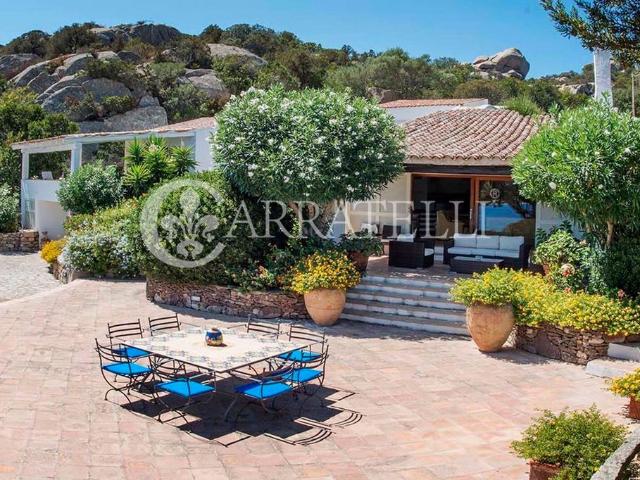 Villa Indipendente in vendita a Palau, Sardigna/Sardegna