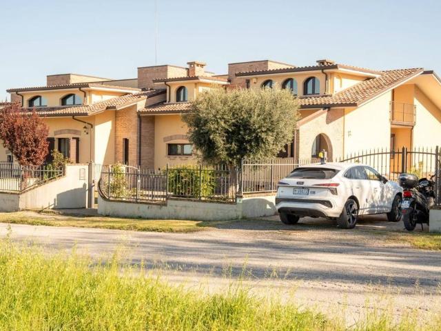 Villa Indipendente in vendita a Ca' Rastelli, Misano Adriatico