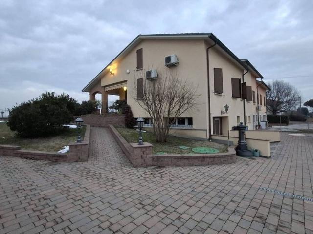 Villa Indipendente in vendita a Unione di Comuni della Romagna Forlivese, Forlimpopoli