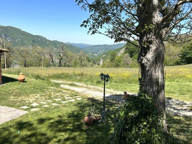 Villa Indipendente in vendita a Firenzuola, Toscana
