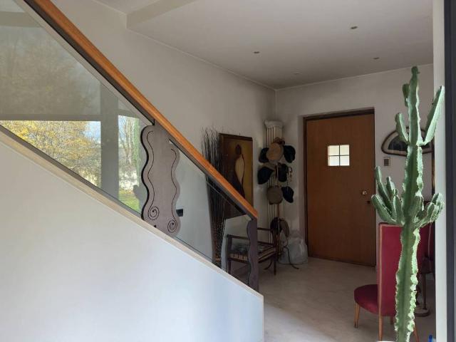 Villa Indipendente in vendita a Gorle, Lombardia