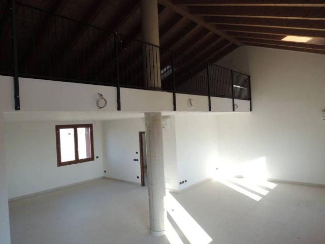 Villa Indipendente in vendita a Unione dei comuni del Sorbara, Castelfranco Emilia