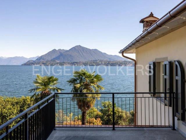 Villa Indipendente in vendita a Brisino, Piemonte