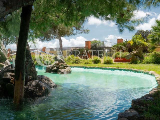 Villa Indipendente in vendita a Oristano, Sardigna/Sardegna