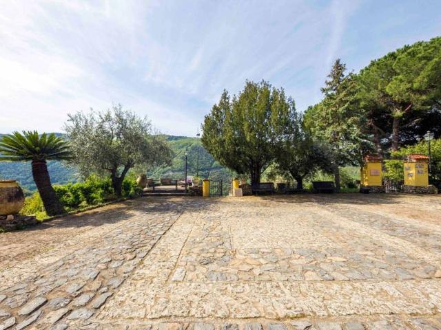 Villa Indipendente in vendita a Finale Ligure, Liguria