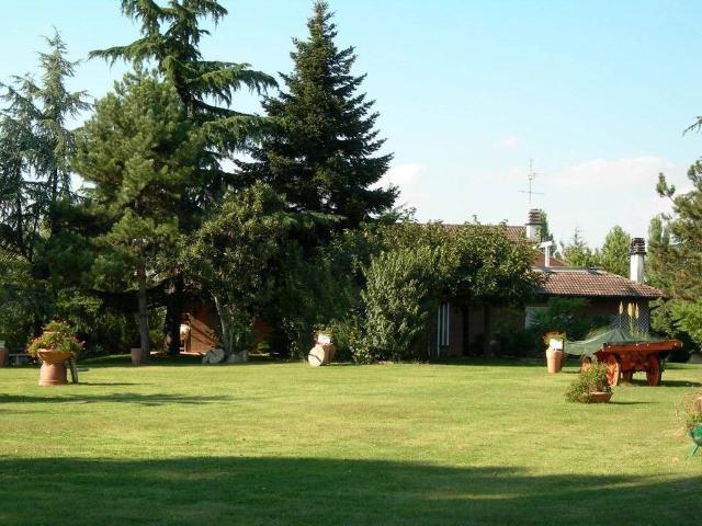 Villa Indipendente in vendita a Unione dei comuni Valli del Reno, Lavino e Samoggia, Zola Predosa